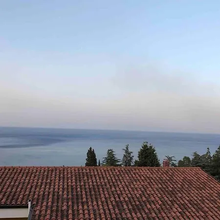 Casa Vacanze In Zona Residenziale * Soverato Marina