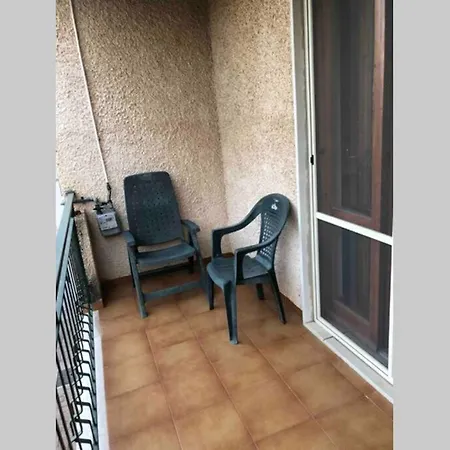 Casa Vacanze In Zona Residenziale Ferienhaus